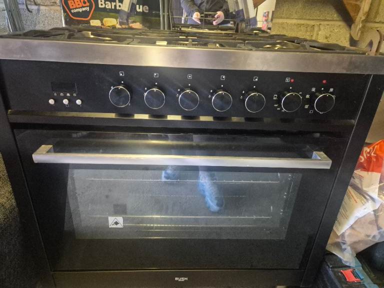 Bush dual fuel cooker