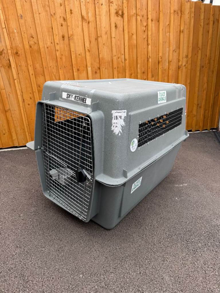 Giant Petmate Sky Kennel 700 - IATA Airline Approved - Reigate M25/ M23