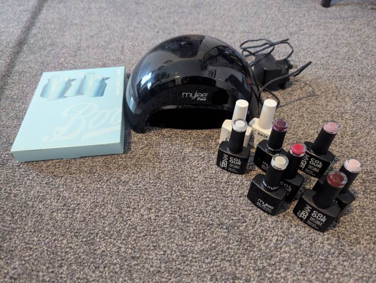 Mylee Gel nail kit and some polishes - rarely used