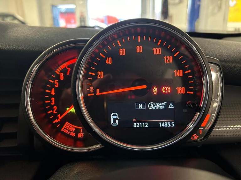 2017 MINI Hatch 1.5 Cooper Hatchback 3dr Petrol Manual Euro 6 (s/s) (136 ps) Hatchback Petrol Manual