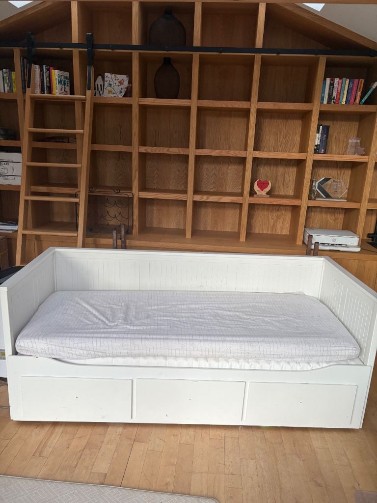 IKEA Hemnes Day Bed 