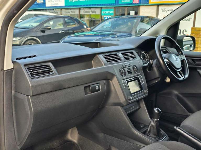  Volkswagen Caddy 2.0 TDI C20 Startline Panel Van 5dr Diesel Manual SWB Euro 6 (s/s) (102 ps) Die...