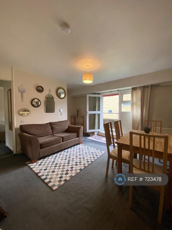 1 bedroom flat in Setchell Way, London, SE1 (1 bed) (#723478)