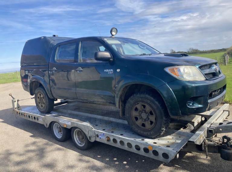 Wanted Toyota Hilux pickup, 4x4, single or double cab, any age & condition
