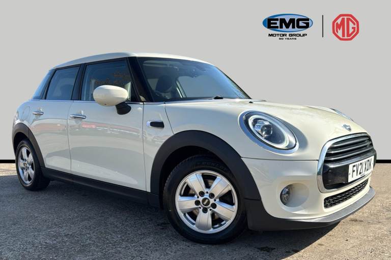  MINI 5 Door Hatch 1.5 Cooper Classic Hatchback 5dr Petrol Manual Euro 6 s/s