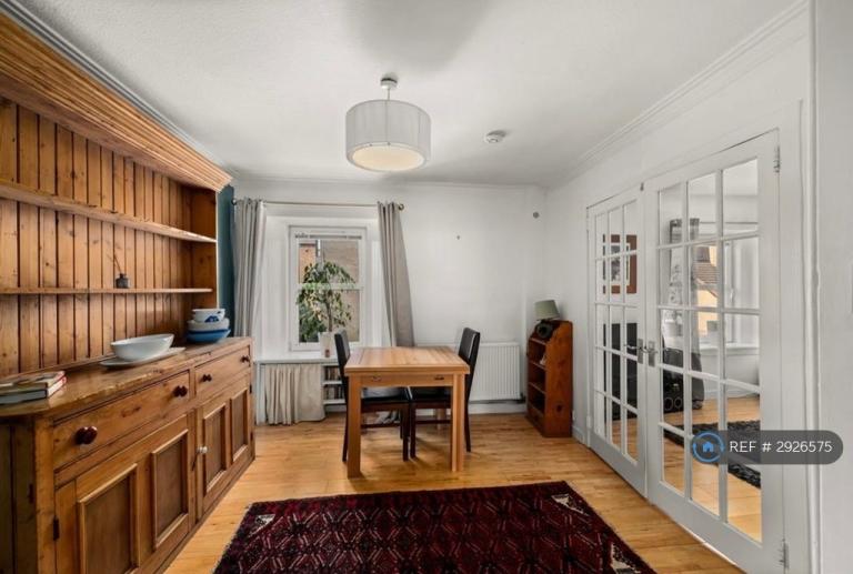 2 bedroom flat in Church St, Broughty Ferry, Dundee, DD5 (2 bed) (#2926575)