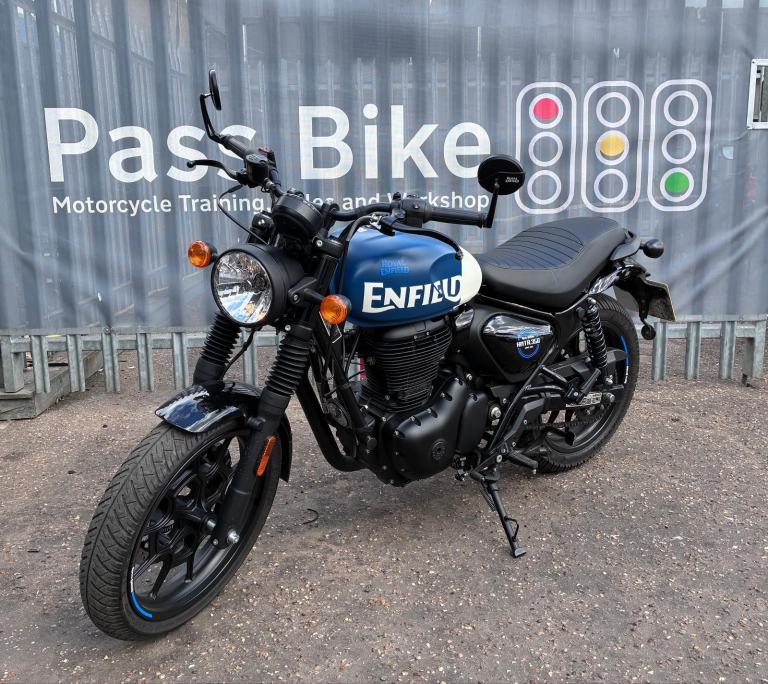 2023 Royal Enfield HNTR Hunter 350 Retro Classic Motorcycle - 1715 Miles!