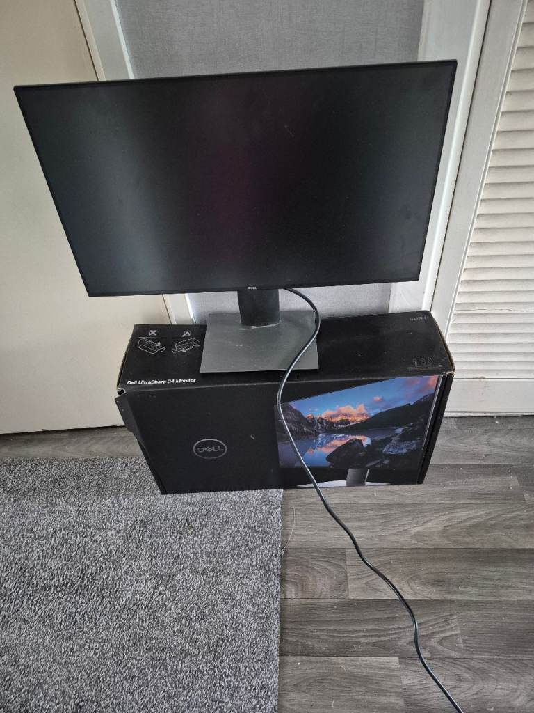 Dell UltraSharp 24 Monitor - Full HD, Excellent Condition
