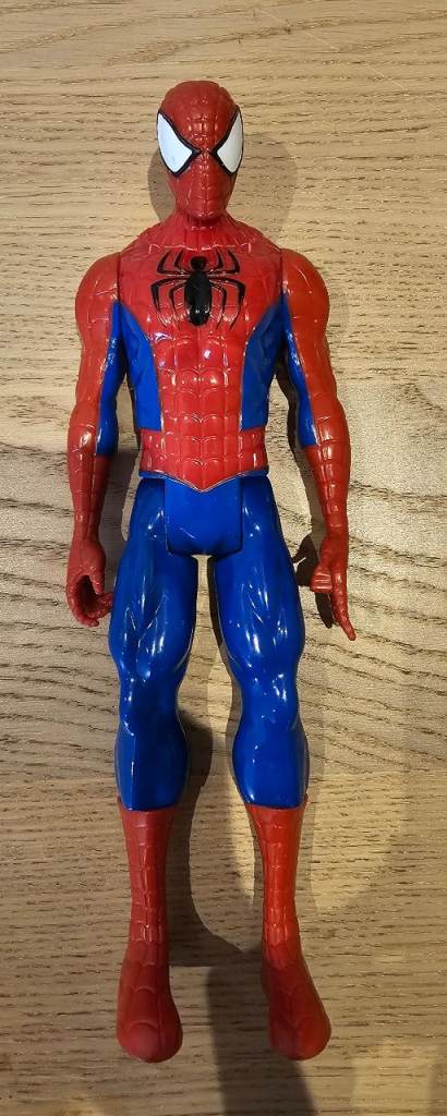 Used Spider-Man Titan Action Figure 30cm.