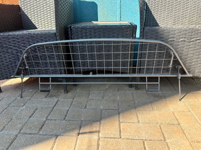 Dog Guard - Vauxhall Insignia