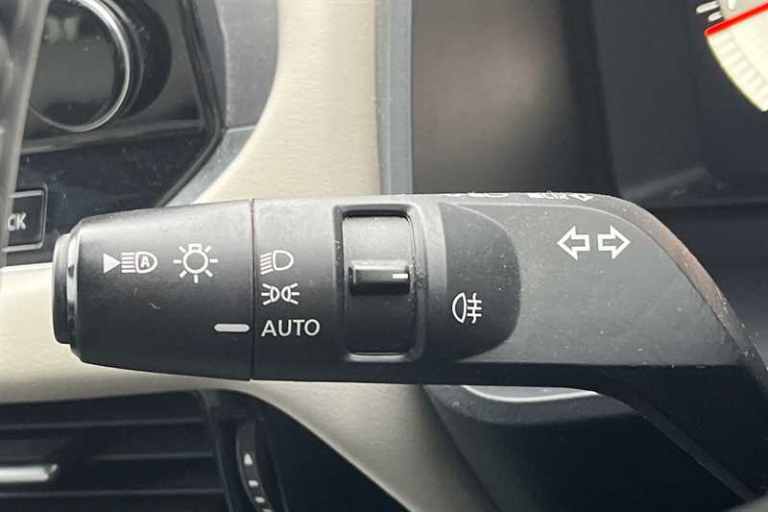 2021 Nissan Qashqai 1.3 DIG-T MH 158 TEKNA 5DR XTRONIC Hatchback Petrol Automatic