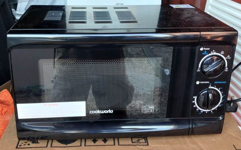 17L Cookworks Solo Microwave Oven
