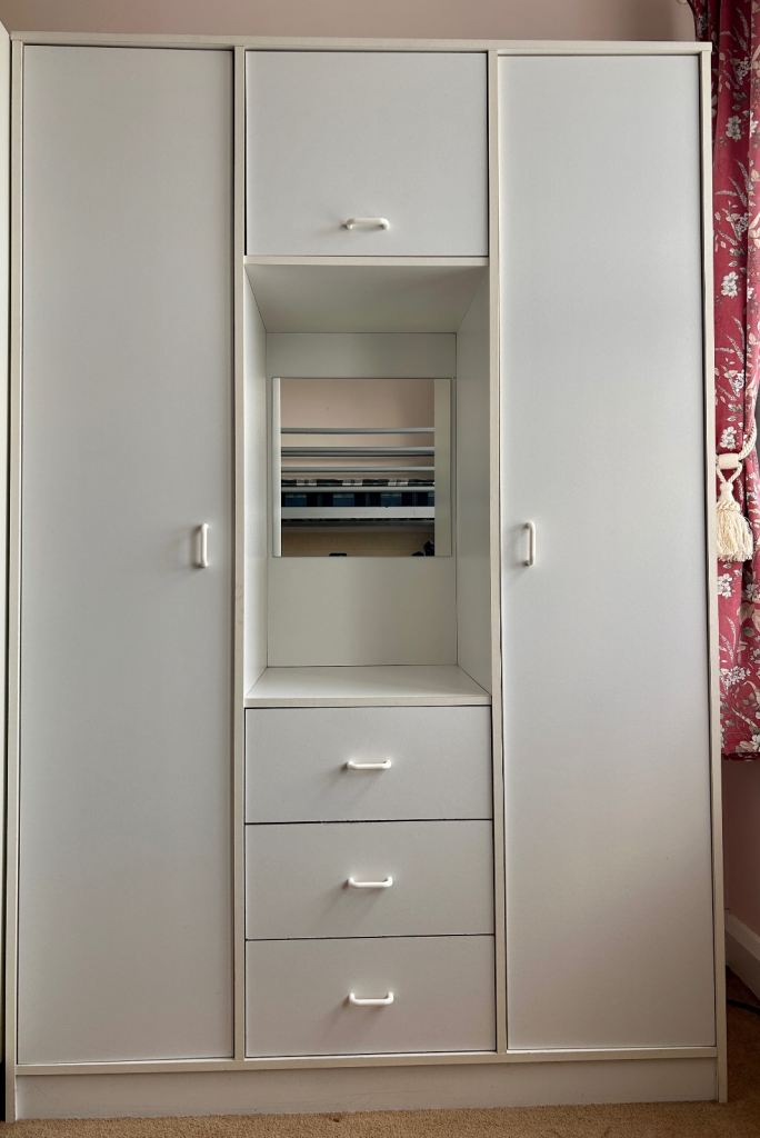 White Triple Wardrobe with Mirror and Drawers – Fair Condition