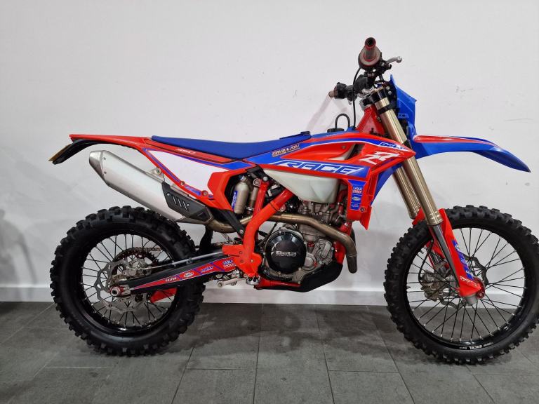 2025 Beta 350RR Race Enduro 4T, Only 6.2 Hours! Swing Arm Guards, Bash Plate