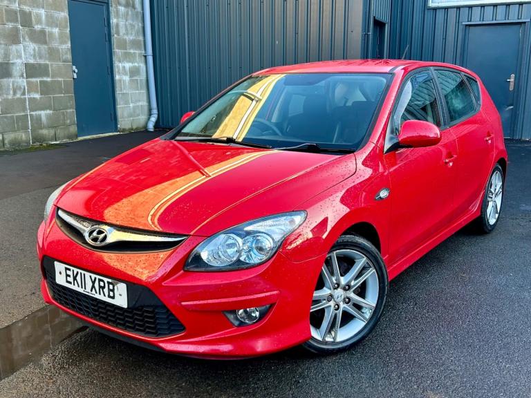 2011 Hyundai i30 1.6 CRDi Premium 5dr HATCHBACK Diesel Manual