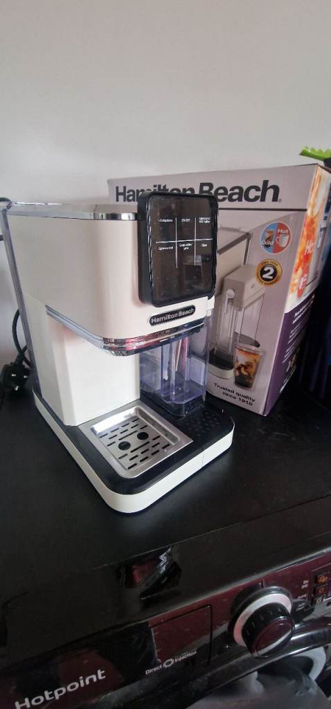 Hamilton Coffee Machine semi-auto B/N