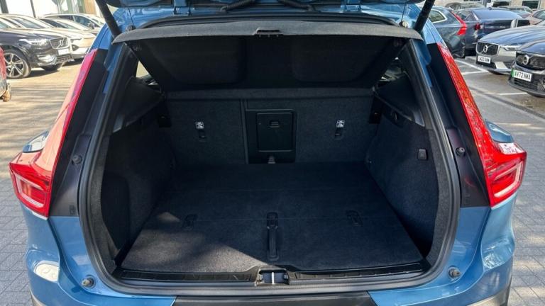 2023 Volvo XC40 Plus, B4 Mild hybrid, Petrol, Dark Estate Petrol Automatic