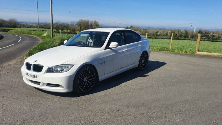 Stunning 320d with full years mot