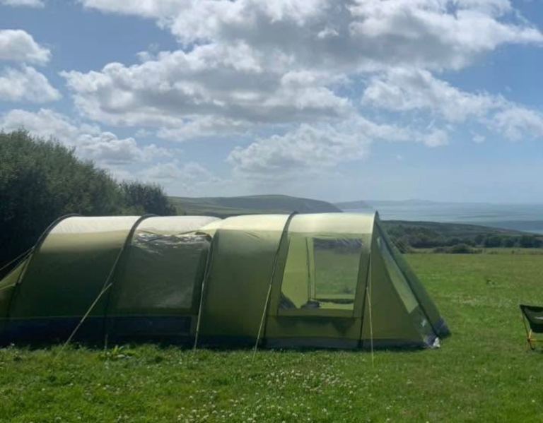 VANGO Icarus 500 Deluxe Family Tent and awning