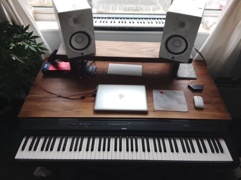 Yamaha P125 Digital Piano Keyboard 