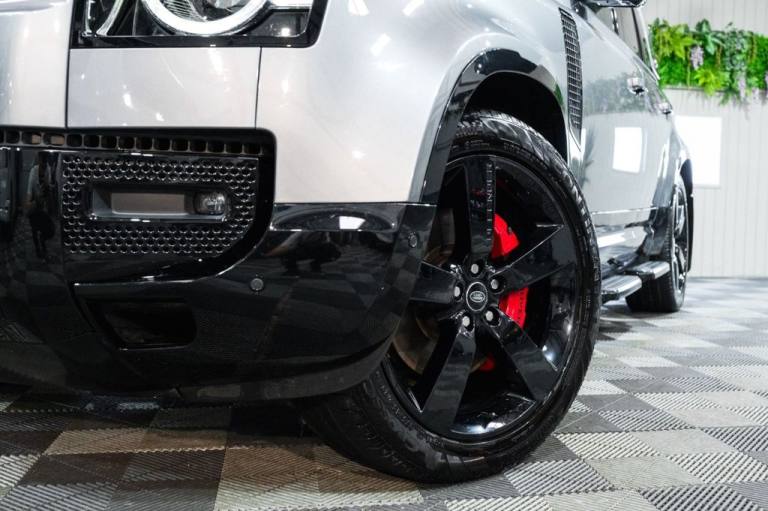 2021 Land Rover Defender 3.0 D300 MHEV X-Dynamic HSE SUV 5dr Diesel Auto 4WD Euro 6 (s/s) (300 ps...