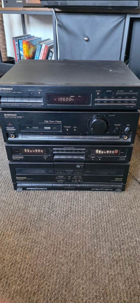 Pioneer DC-Z83 separates