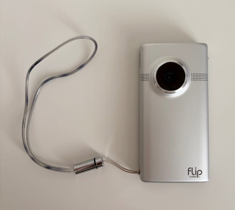 FLIP Mino HD Digital Camcorder 