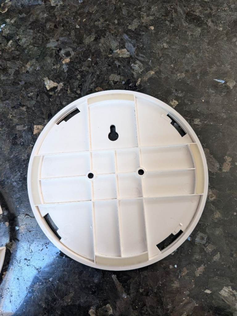 White Plastic Base Plate for Google WiFi nest – Good Condition