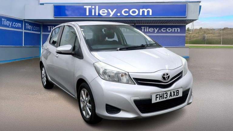 2013 Toyota Yaris 1.33 VVT-i TR 5dr HATCHBACK PETROL Manual