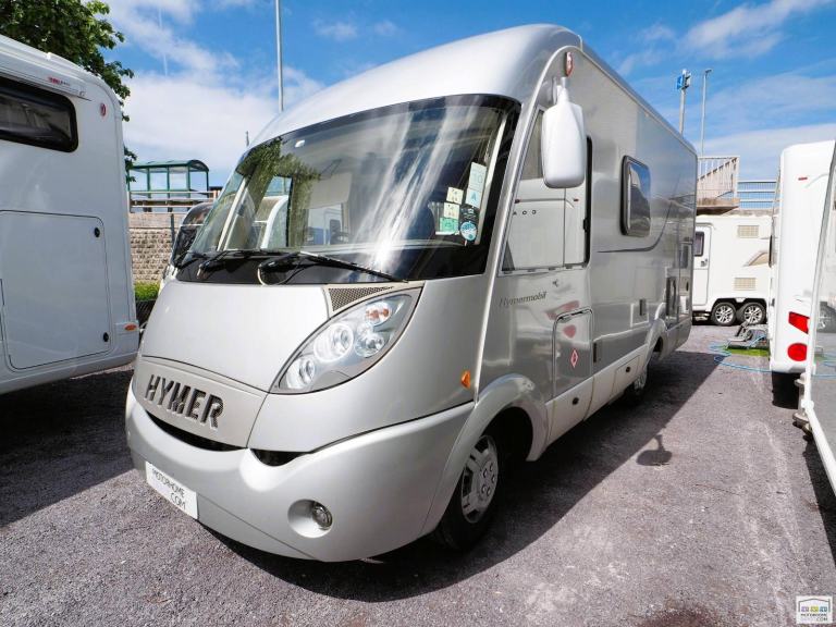 Hymer B504CL, 4 Belt/3 Berth, Fixed Beds, Low Mileage, Compact