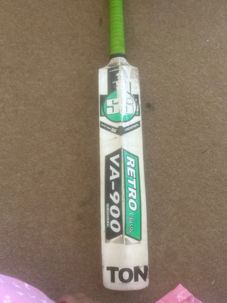 SS TON Retro Classic VA-900 Cricket Bat – Good Condition
