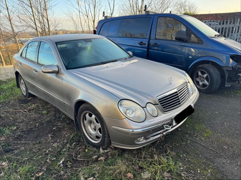 Mercedes w211 e class front bumper breaking whole car