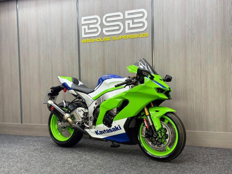 2024 24 Kawasaki Ninja ZX10R 40th Anniversary 1000 - JUST 211 Miles - AKROPOVIC 