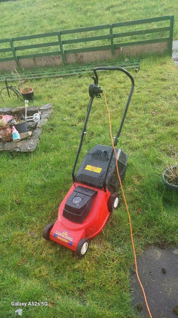 Lawn King Regent Electric Lawnmower – Red, Fair Condition