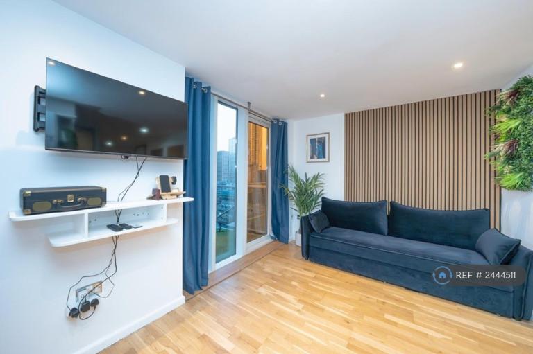 1 bedroom flat in Ability Place, London, E14 (1 bed) (#2444511)