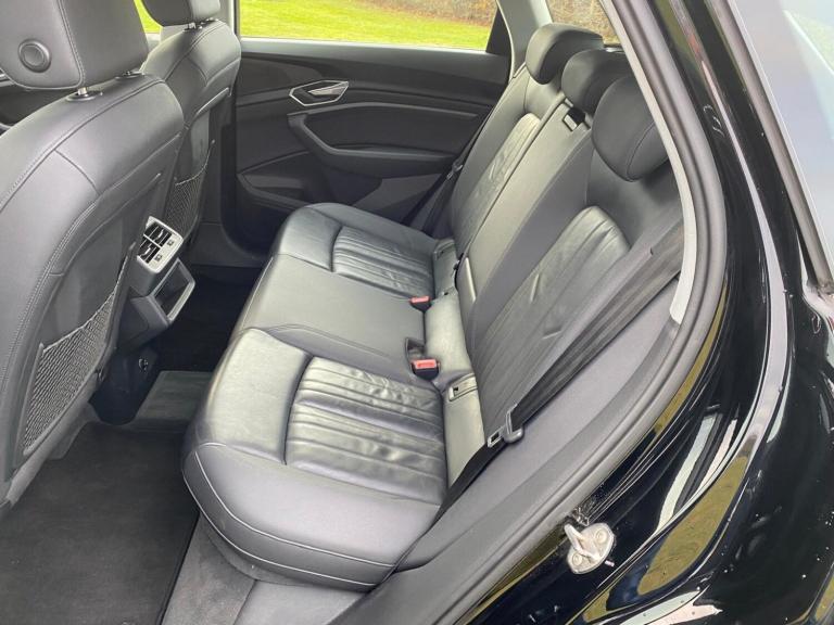 AUDI E-TRON 50 Technik 2020