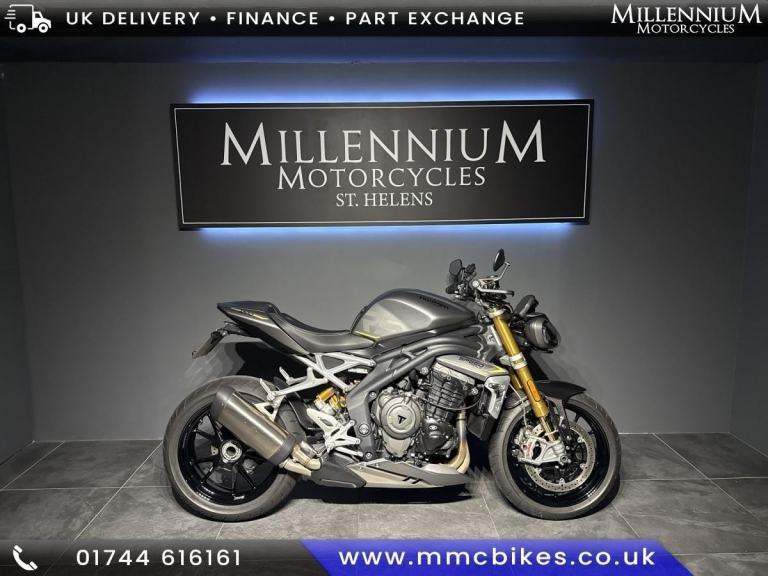2024 TRIUMPH SPEED TRIPLE 1200 RS ONE OWNER SUPER NAKED TRIPLE