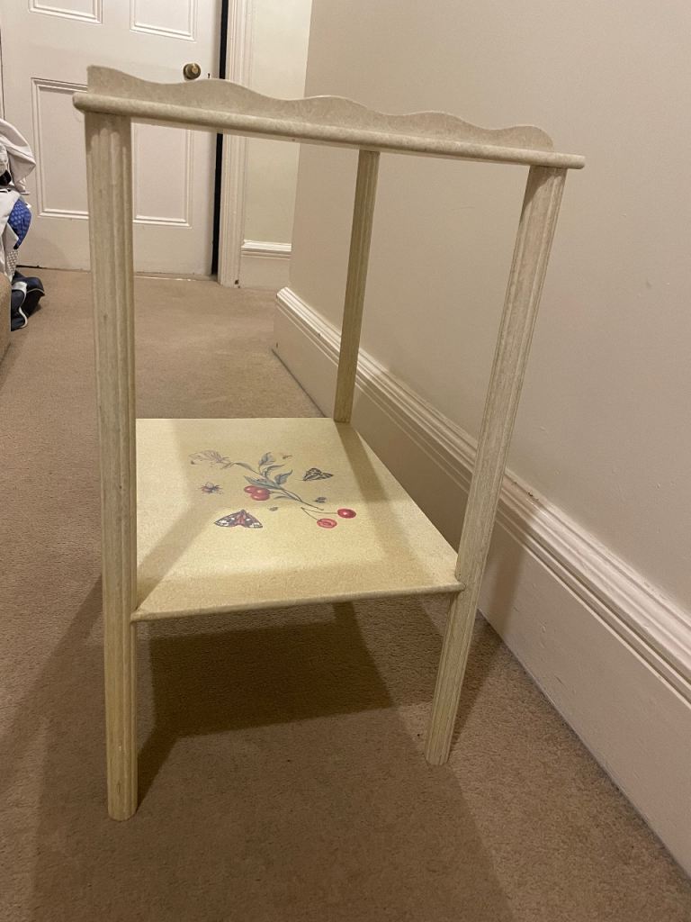 Bedside/occasional table