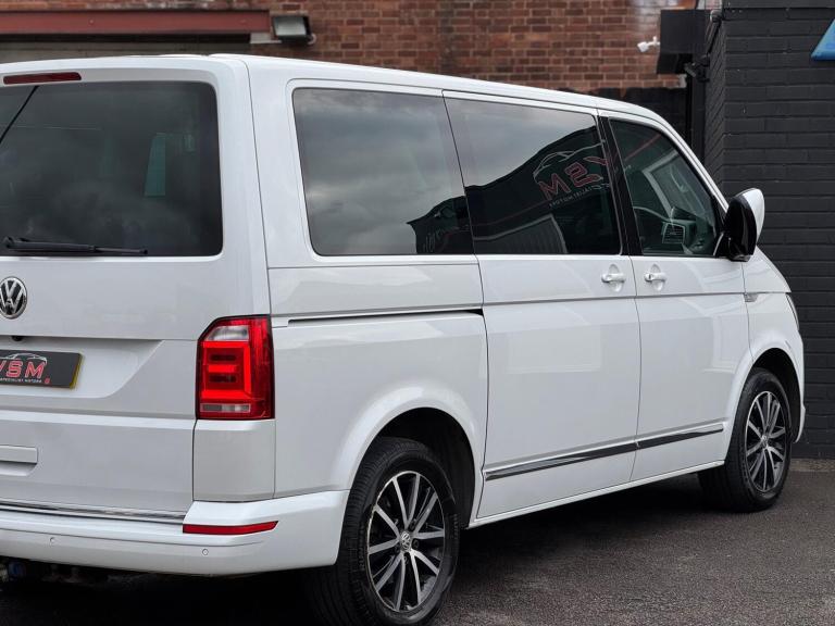 2016 Volkswagen Caravelle 2.0 TDI BlueMotion Tech 204 Executive 5dr DSG MPV DIESEL Automatic