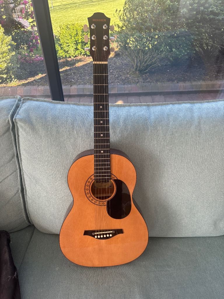 Hohner kids guitar
