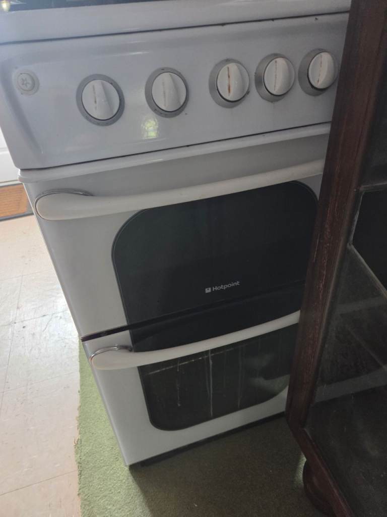 Hotpoint gas cooker 
