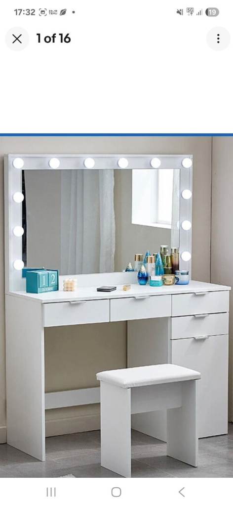 Dressing table