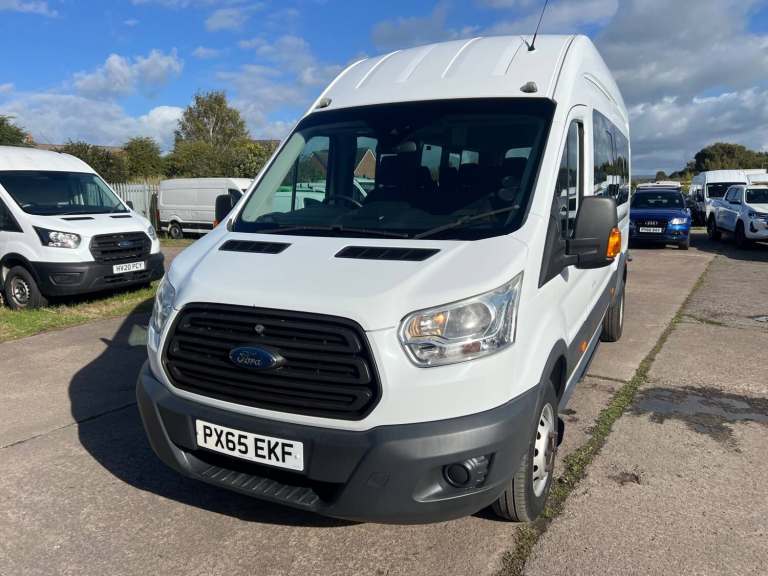 2015 Ford TRANSIT 17 SEAT BUS 2.2 TDCi 125ps H3 17 Seater High Roof Minibus  Diesel Manual