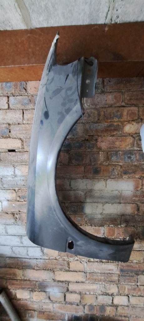 Vectra B genuine wing new