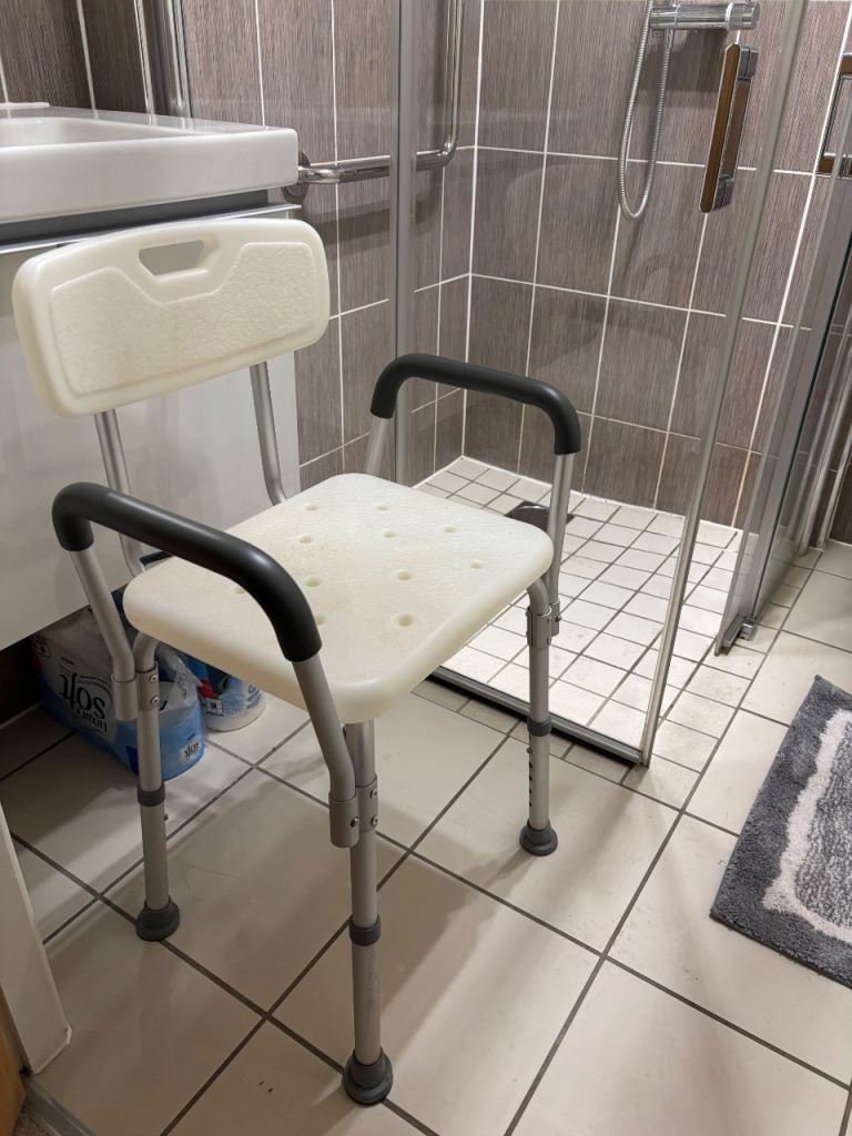 Shower seat 
