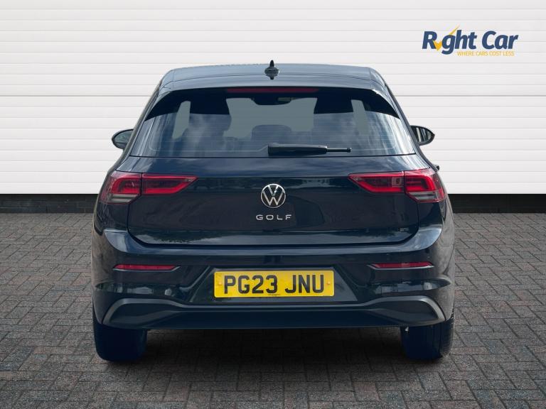 2023 Volkswagen Golf 1.5 Tsi Life Hatchback Petrol Manual