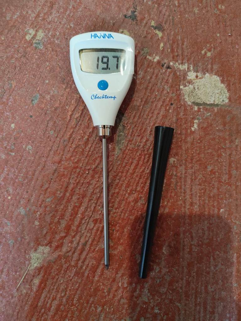 Hanna Checktemp Digital Thermometer – Good Condition