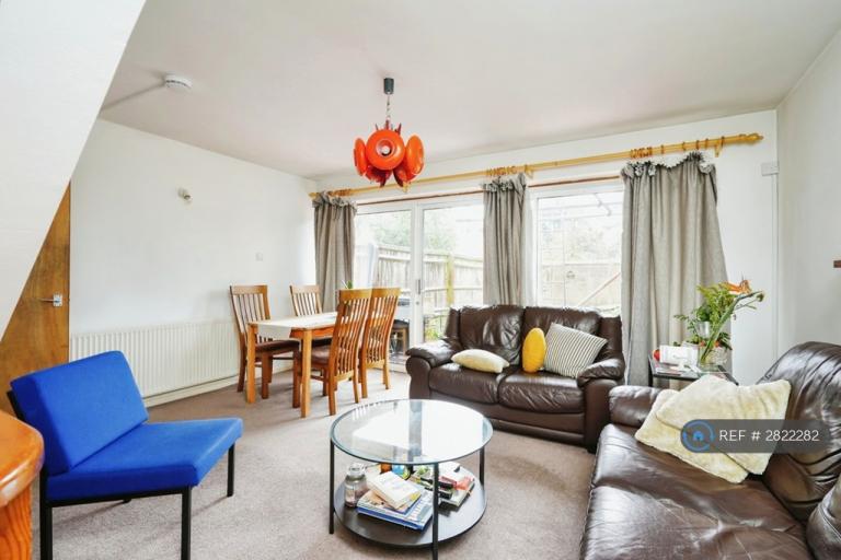 5 bedroom house in Headington Road, Headington, Oxford, OX3 (5 bed) (#2822282)