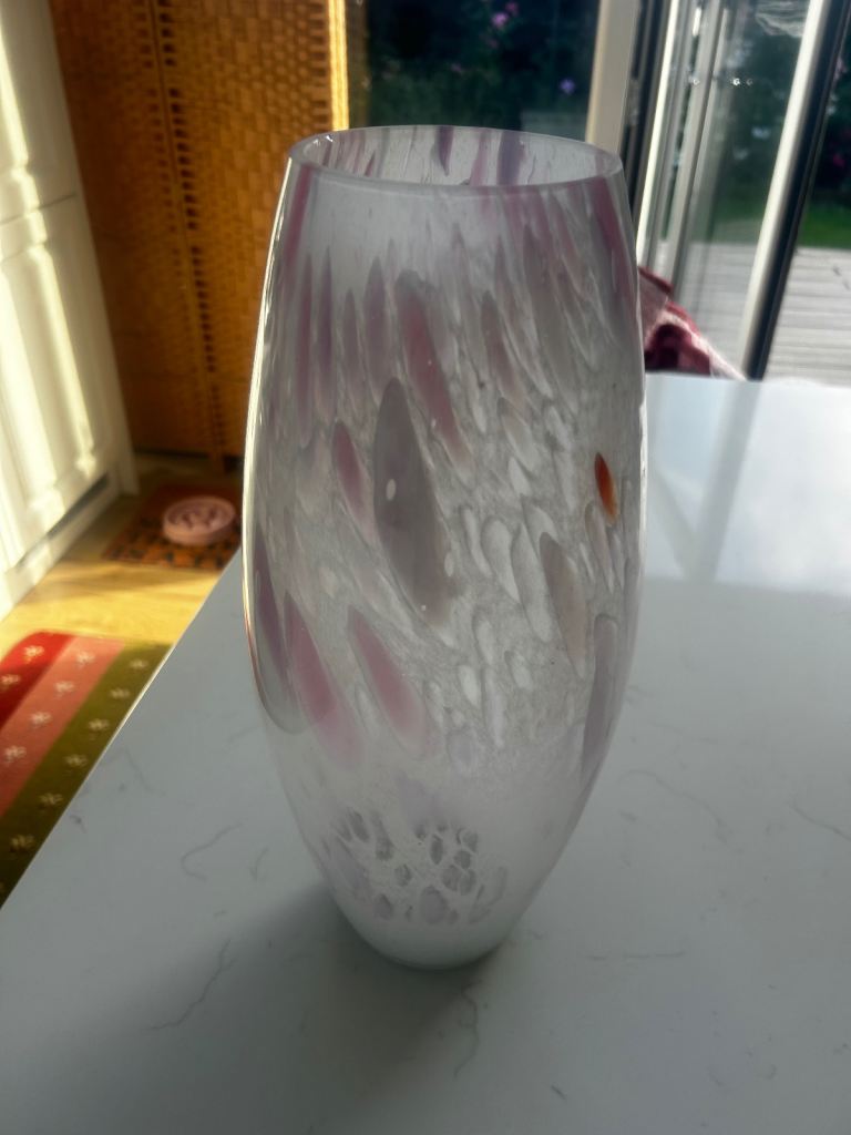 Glass vase