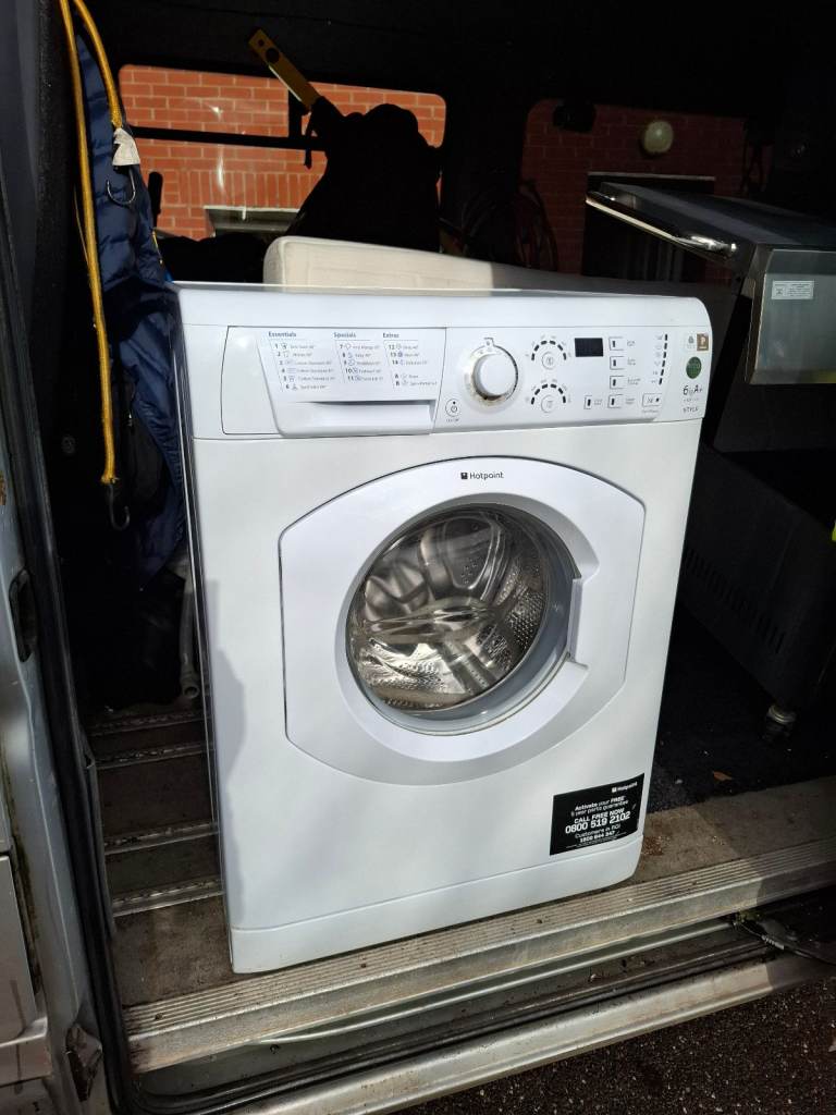 A+ class 6kg 1200 spin Hotpoint washing machine 